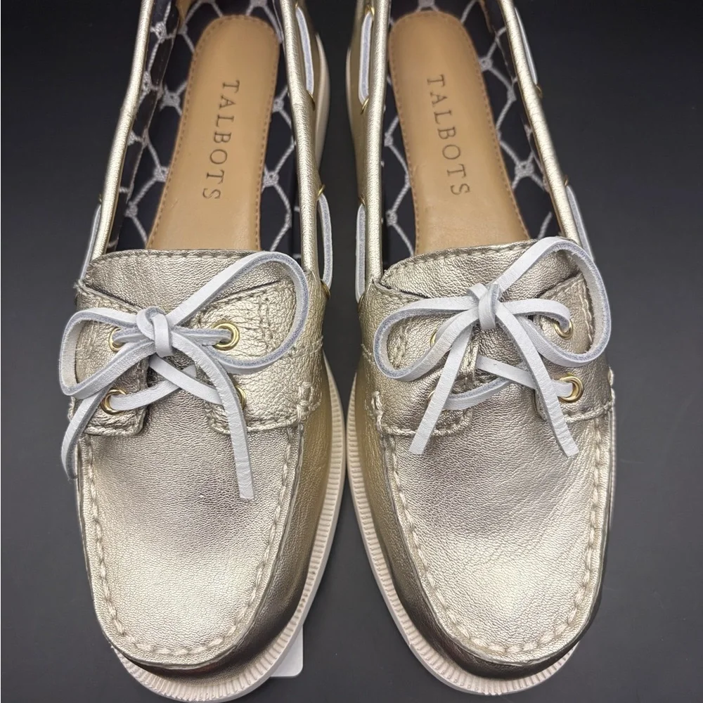 **CLOSET CLOSEOUT**Talbots NIB Light Gold Leather deck shoes with laces size 6 - Picture 5 of 9